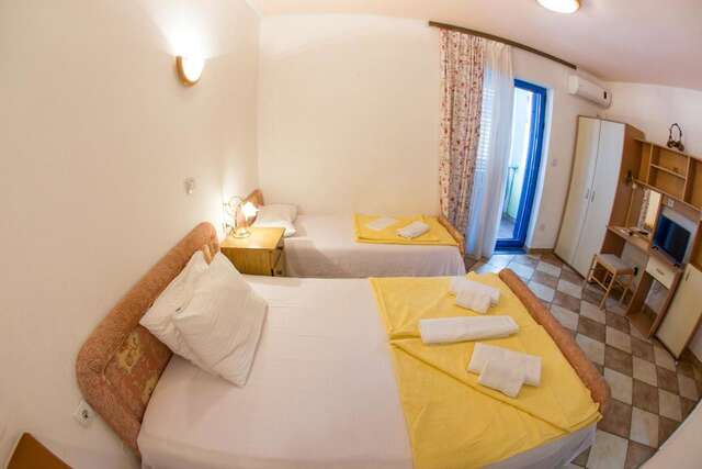 Апартаменты Tanja Apartments Рафаиловичи-28